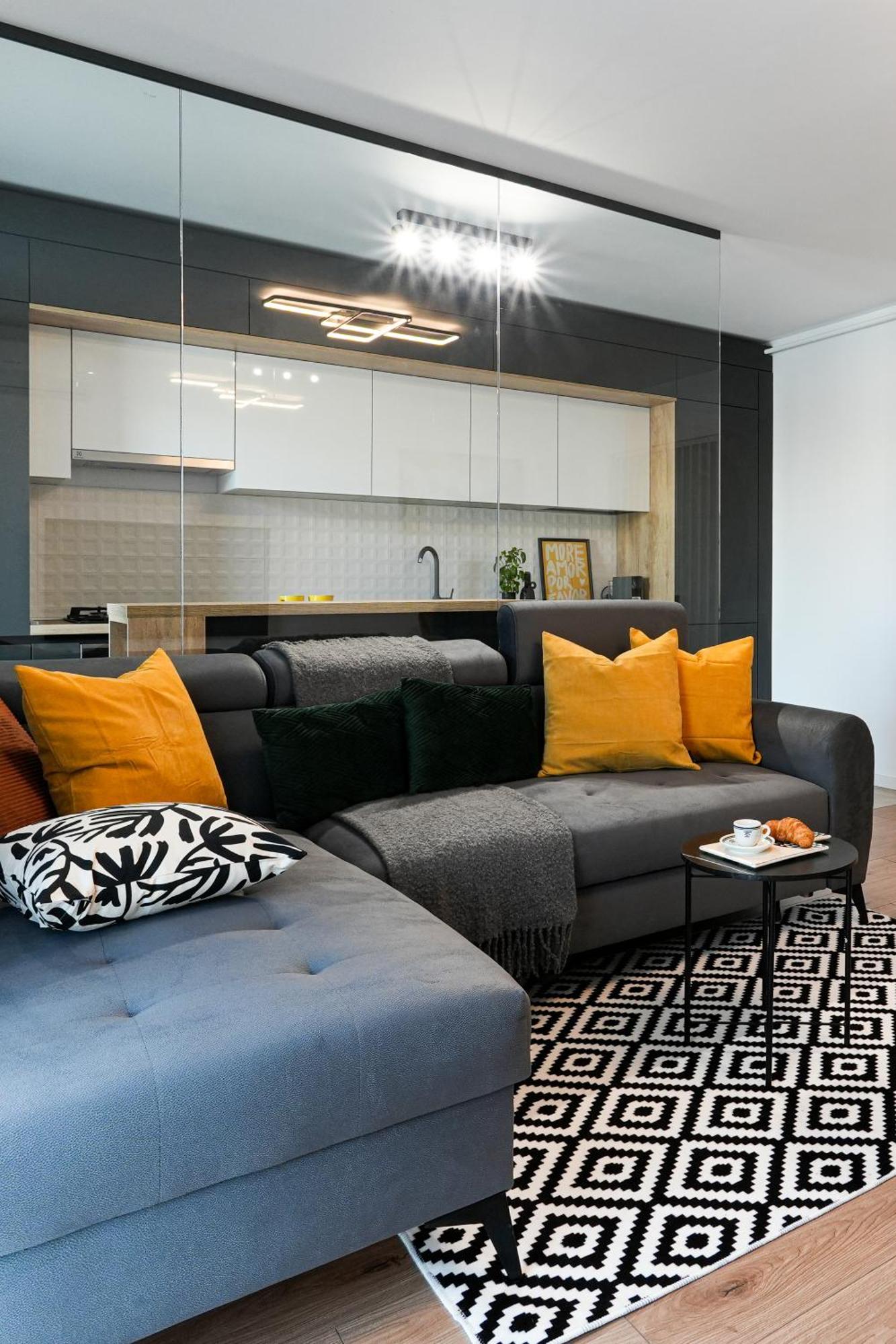 Sandra - Park-View Apt With Balcony & Parking บูคาเรสต์ ภายนอก รูปภาพ