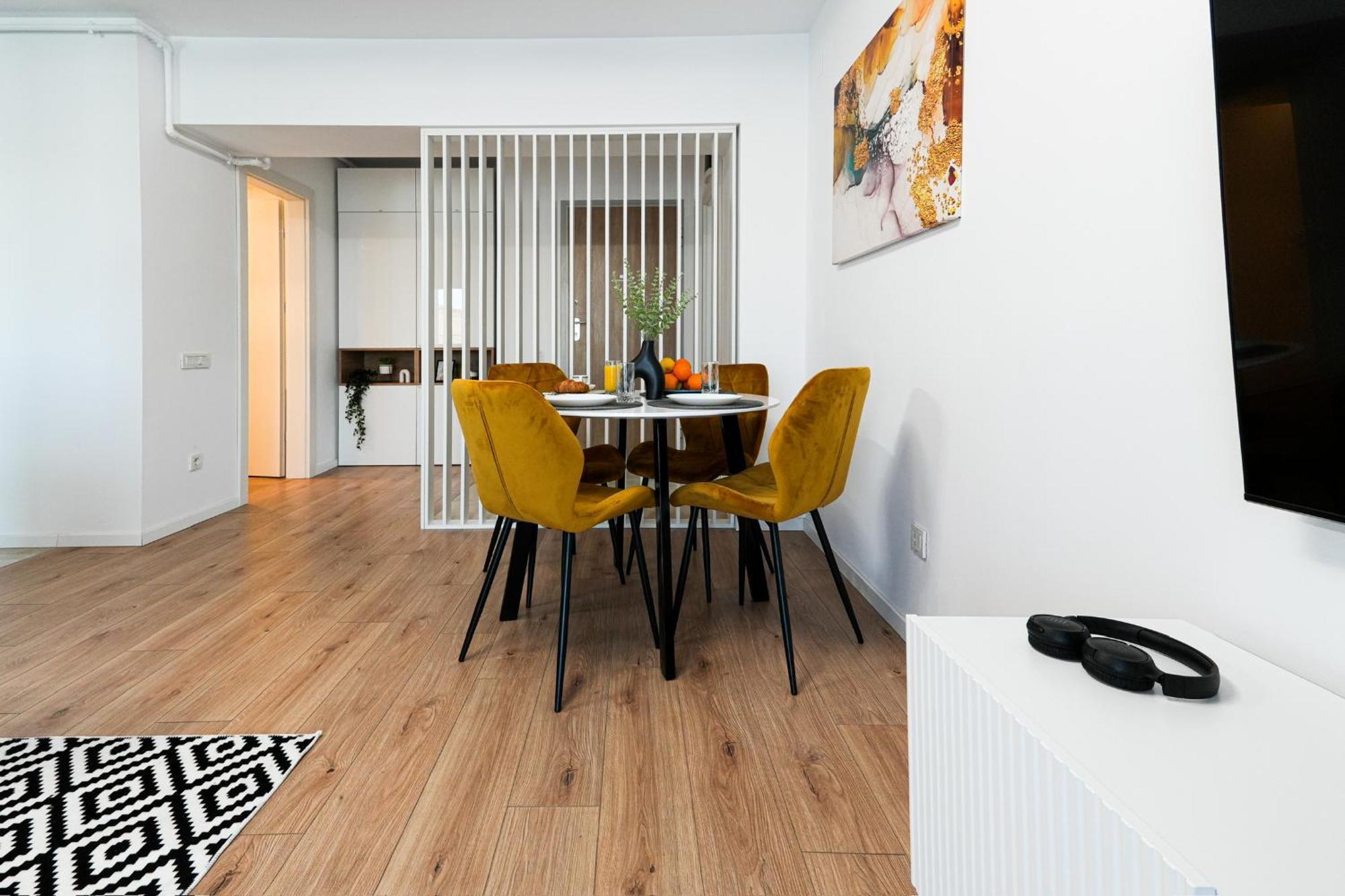 Sandra - Park-View Apt With Balcony & Parking บูคาเรสต์ ภายนอก รูปภาพ