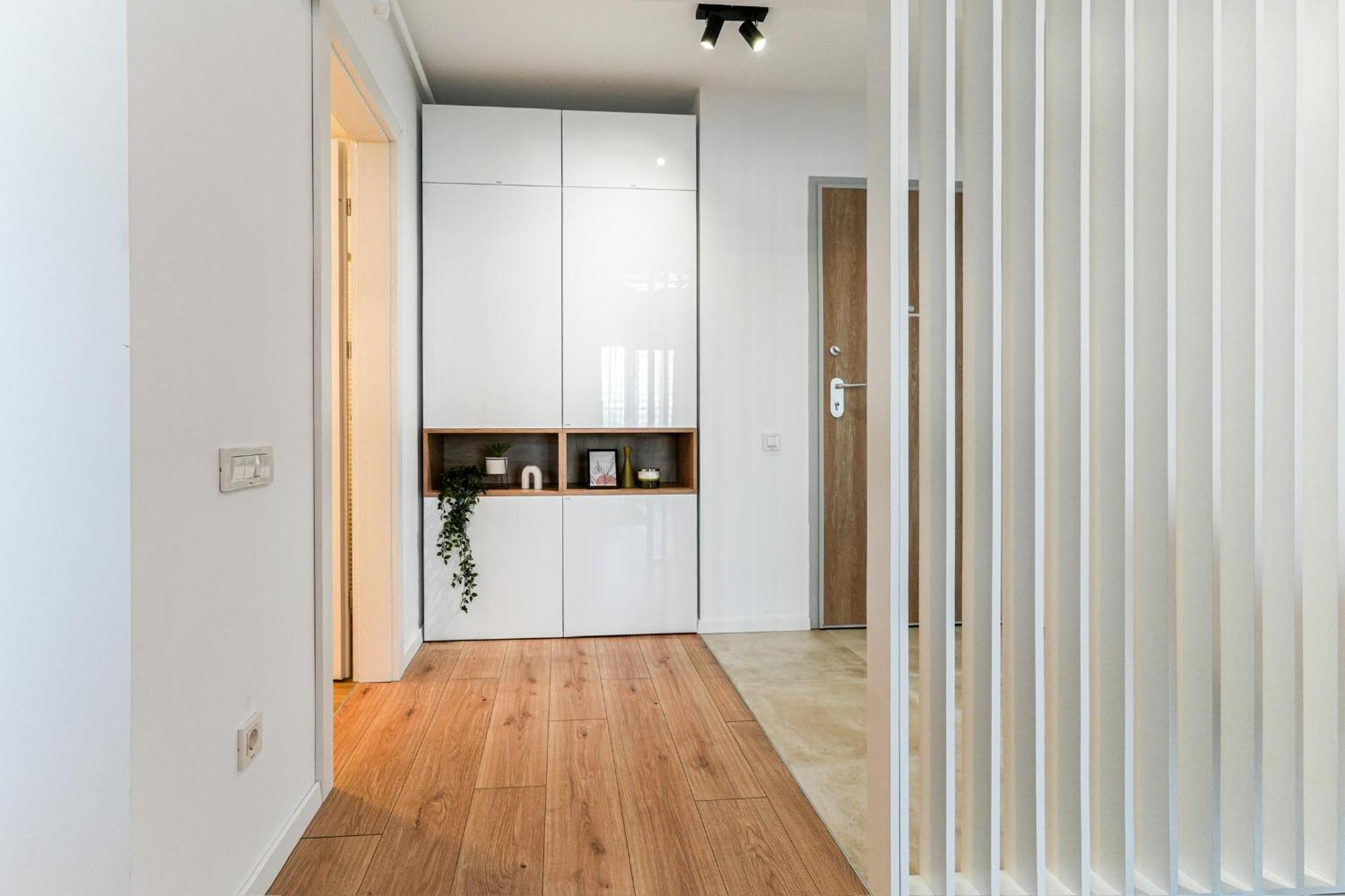 Sandra - Park-View Apt With Balcony & Parking บูคาเรสต์ ภายนอก รูปภาพ